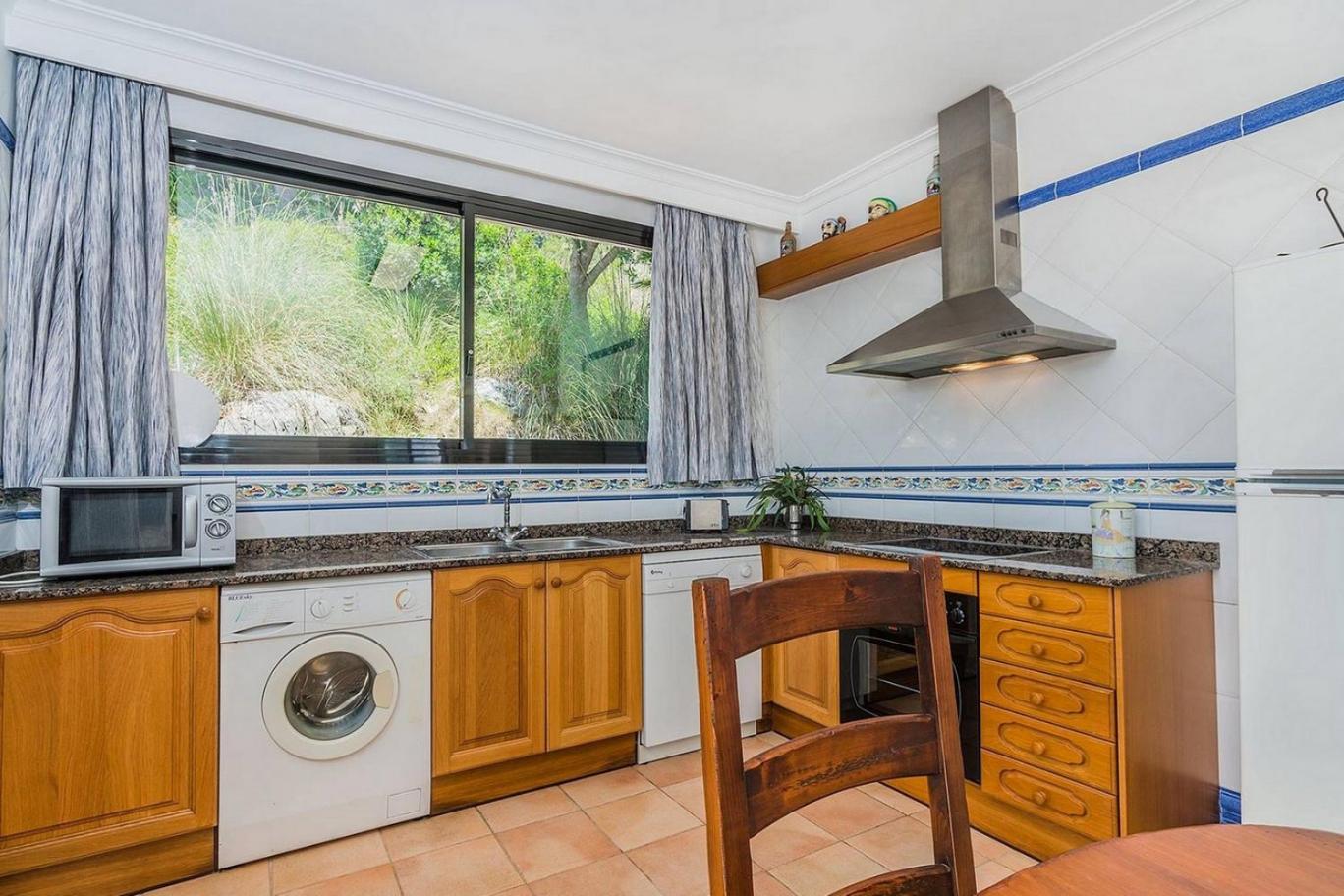 Villa With Private Mountain Ideal Runners Trailers Near Beach Approx 5 Min Walking Beach,Property Belong Puerto Pollensa Villas And Apartments Esterno foto